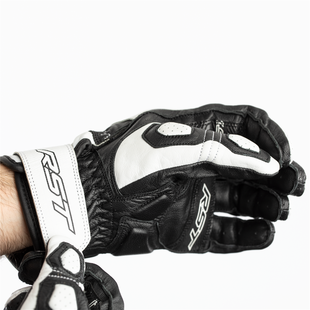 RST Stunt III CE Mens Glove - Black / White