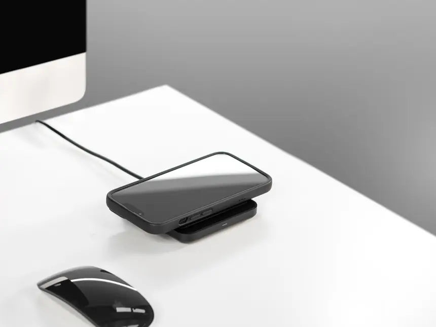 Quad Lock - Home / Office - Wireless Charging Pad